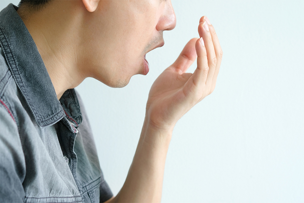 Winning the Fight Against Bad Breath: Tips & Tricks